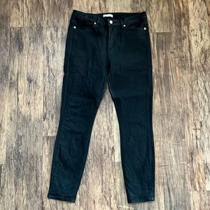 Good American size 14/32, skinny w a sheen. Too small for me